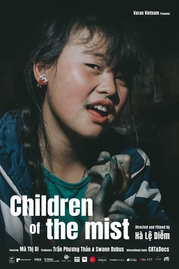 L'affiche originale du film Những đứa trẻ trong sương en Vietnamien