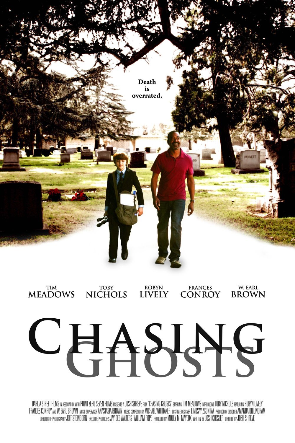 L'affiche du film Chasing Ghosts