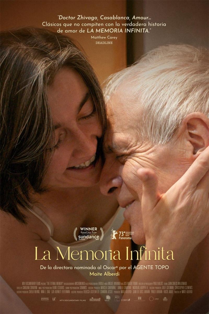 L'affiche originale du film La mémoire éternelle en espagnol