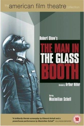 L'affiche du film The Man in the Glass Booth