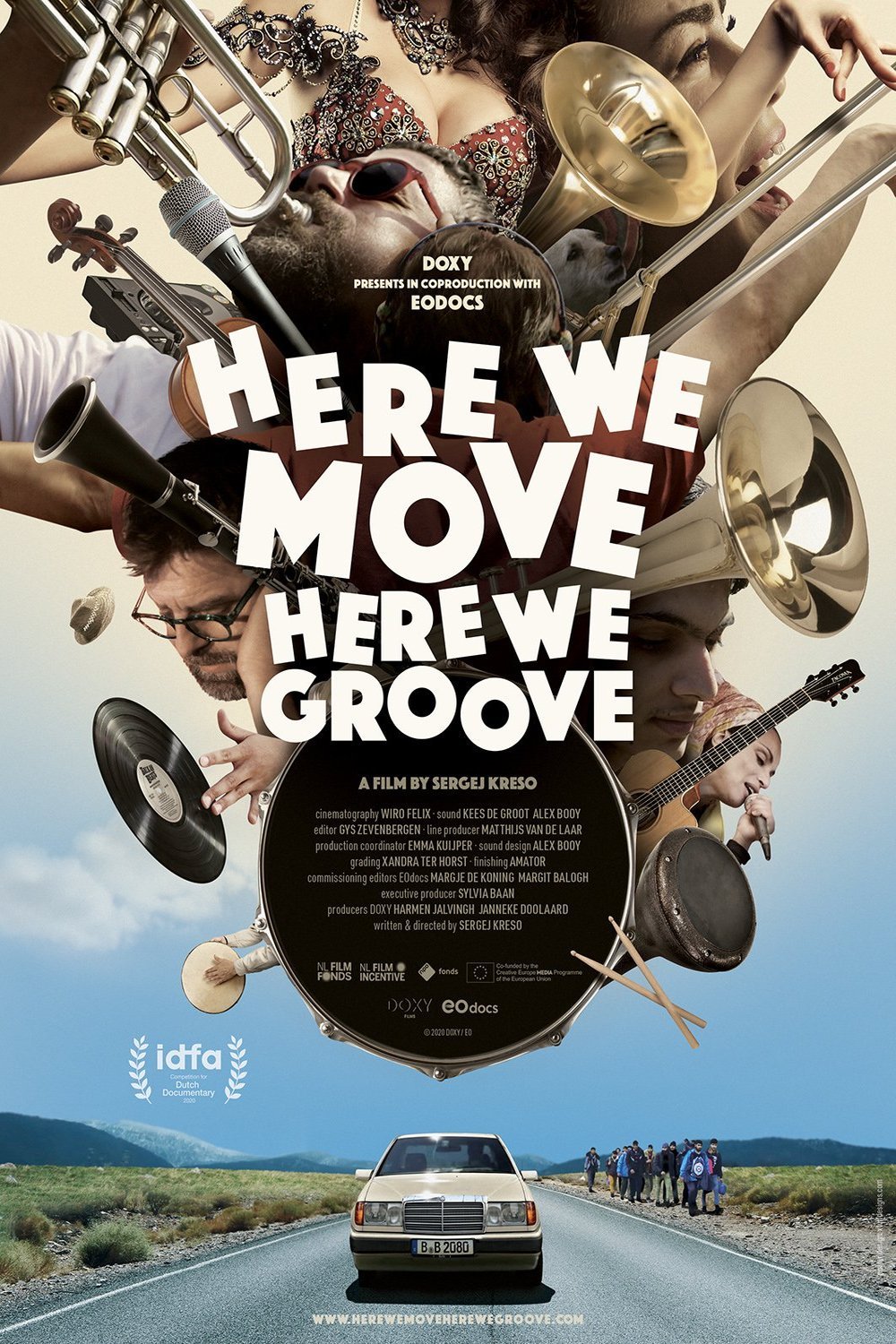 L'affiche du film Here We Move Here We Groove